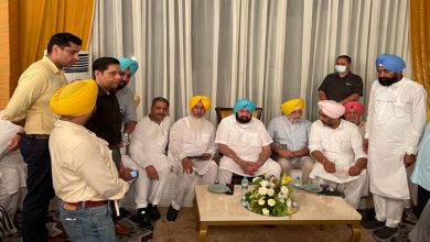 Photo of CM Captain Amarinder Singh ਦਾ ਸਭ ਤੋਂ ਵੱਡਾ ਸ਼ਕਤੀ ਪ੍ਰਦਰਸ਼ਨ, 8 MPs ਅਤੇ 59 MLAs ਰਾਣਾ ਸੋਢੀ ਦੇ ਘਰ ਡਿਨਰ ‘ਤੇ ਹੋਏ ਇਕੱਠੇ