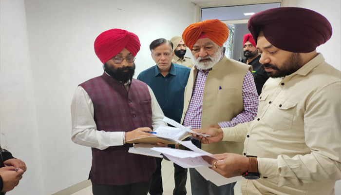 ਜੰਗਲਾਤ ਭਵਨ ਦੀ ਅਚਾਨਕ ਚੈਕਿੰਗ ਕਰਨ ਪੁੱਜੇ ਕੈਬਨਿਟ ਮੰਤਰੀ Sangat Singh Gilzian 3 4 7