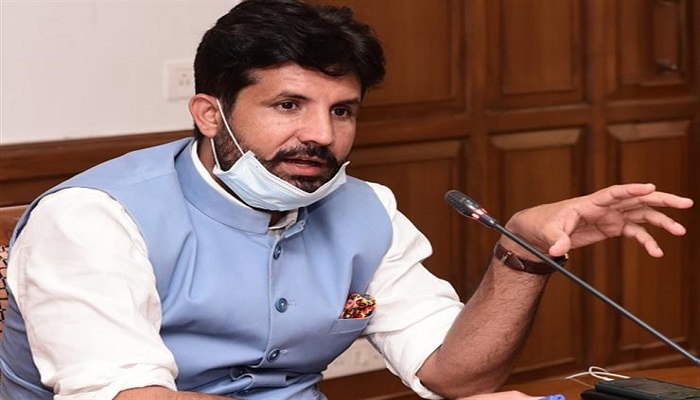 ਟਰਾਂਸਪੋਰਟ ਮੰਤਰੀ Raja Warring ਨੇ Captain Amarinder Singh ਵੱਲੋਂ ਕੀਤੀ ਸਿੱਧੂ-ਬਾਜਵਾ ਦੀ ਟਿਪਣੀ ਤੇ ਦੀਤਾ ਕਰਾਰਾ ਜਵਾਬ 1 article151654