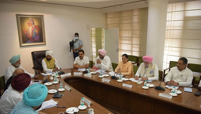 ਮੰਤਰੀ ਮੰਡਲ ਵੱਲੋਂ ਸਰਕਾਰੀ ਸਕੂਲਾਂ ਵਿਚ ਪਹਿਲੀ ਤੋਂ ਅੱਠਵੀਂ ਜਮਾਤ ਦੇ ਵਾਂਝੇ ਰਹਿ ਗਏ ਸਾਰੇ ਲੜਕਿਆਂ ਨੂੰ ਵੀ ਮੁਫ਼ਤ ਵਰਦੀ ਦੇਣ ਲਈ ਹਰੀ ਝੰਡੀ 1 pjimage 29 6