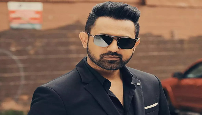 ਪੰਜਾਬੀ ਗਾਇਕ ਗਿੱਪੀ ਗਰੇਵਾਲ, ਉੱਪ ਮੁੱਖ ਮੰਤਰੀ ਸੁਖਜਿੰਦਰ ਸਿੰਘ ਰੰਧਾਵਾ ਤੇ ਹੋਰ ਮੰਤਰੀ ਮਿਲੇ ਵਿਧਾਇਕਾਂ ਨੂੰ 1 14 13