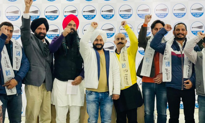 ਭਾਰਤੀ ਜਨ ਜਾਗ੍ਰਿਤੀ ਪਾਰਟੀ ਦੇ ਅਹੁਦੇਦਾਰ ਅਤੇ ਵਰਕਰ 'ਆਪ' ਵਿੱਚ ਹੋਏ ਸ਼ਾਮਲ 1 01 3