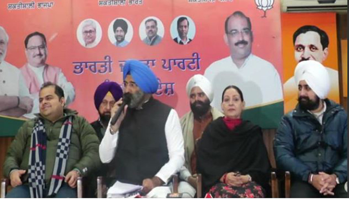 'ਪੰਜਾਬ ਦੇ ਲੋਕ ਇਸ ਵਾਰ ਸੋਚ ਸਮਝ ਕੇ ਵੋਟ ਪਾਉਣ' 1 8 2