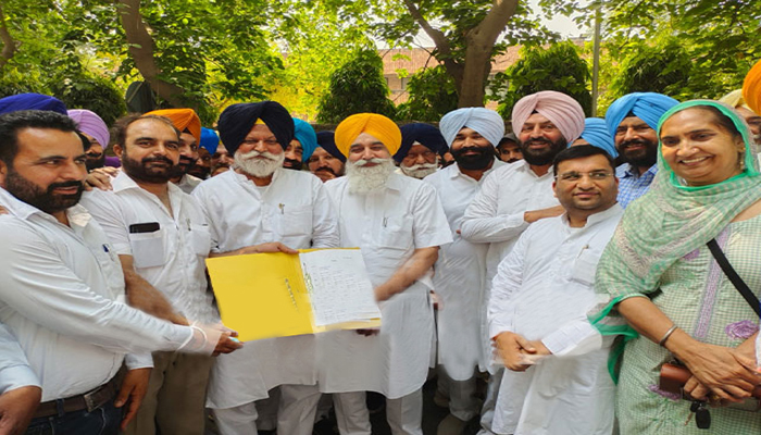 Shiromani Akali Dal ਦੇ ਵਫ਼ਦ ਨੇ ਡਿਪਟੀ ਕਮਿਸ਼ਨਰ ਨੂੰ ਸੌਂਪਿਆ ਮੰਗ ਪੱਤਰ 1 5 4