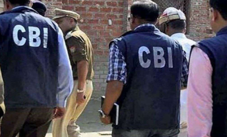 FCI ਘੁਟਾਲਾ: CBI ਨੇ DGM ਰਾਜੀਵ ਕੁਮਾਰ ਸਮੇਤ ਤਿੰਨ ਖਿਲਾਫ ਚਾਰਜਸ਼ੀਟ ਦਾਇਰ ਕੀਤੀ, ਜਨਵਰੀ 'ਚ 50 ਥਾਵਾਂ 'ਤੇ ਛਾਪੇਮਾਰੀ 1 74630d88 67d9 4923 bbb7 1d57dac764d8cbi