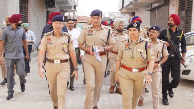 Photo of DGP ਗੌਰਵ ਯਾਦਵ ਵੱਲੋਂ ਮੁਹਾਲੀ ਦੇ ਫੇਜ਼-11 ਥਾਣੇ ਦਾ ਅਚਨਚੇਤ ਨਿਰੀਖਣ