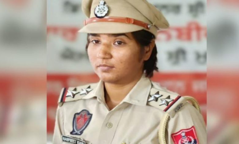 SSP ਵੱਲੋਂ SHO ਮਹਿਲਾ ਸਬ-ਇੰਸਪੈਕਟਰ ਸਸਪੈਂਡ 1 L 4