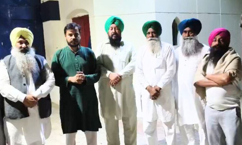 ਅੱਧੀ ਰਾਤ ਕਿਸਾਨਾਂ ਨੂੰ ਜੇਲ੍ਹ ਚੋਂ ਕੀਤਾ ਗਿਆ ਰਿਹਾਅ 1 punjab farmers protest kisan leaders released muktsar sahib and patiala jails