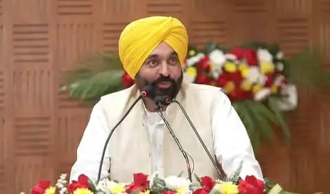ਮੁੱਖ ਮੰਤਰੀ ਭਗਵੰਤ ਮਾਨ ਨੇ ਸੱਦੀ 11 ਵਜੇ ਐਮਰਜੈਂਸੀ ਮੀਟਿੰਗ 1 n6577935381743075469961520347cfbdaff34ec4d3b8d0cd5470aec602ee5a08c841ce7928c5279df95fef 4