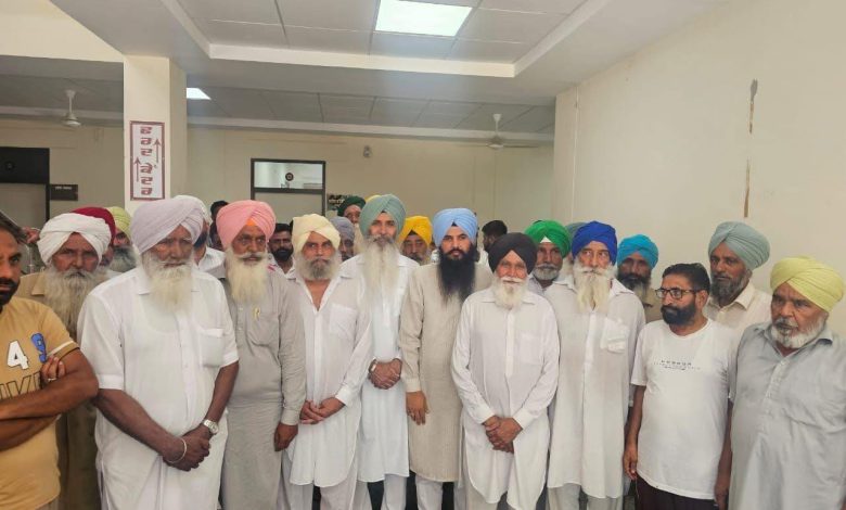 ਮਹਿਰਾਜ ਵਾਲੇ ਮਾਮਲੇ ਵਿੱਚ ਐਸਡੀਐਮ ਫੂਲ ਵੱਲੋਂ ਤਿੰਨ ਲੋਕਾਂ ਦੀ ਜਮਾਨਤ ਕੀਤੀ ਮਨਜ਼ੂਰ 1 503219500 10082133051851481 6748741367708625765 n