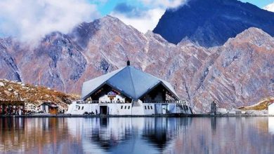 Photo of ਖੋਲ੍ਹੇ ਗਏ ਹੇਮਕੁੰਟ ਸਾਹਿਬ ਦੇ ਕਪਾਟ