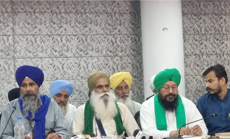 ਕਿਸਾਨ ਸਹਿਮਤ ਨਹੀਂ : ਜੇਕਰ ਪੰਜਾਬ ਸਰਕਾਰ ਮੀਟਿੰਗ ਵਿੱਚ ਸ਼ਾਮਲ ਹੁੰਦੀ ਹੈ ਤਾਂ ਉਹ ਕੇਂਦਰ ਨਾਲ ਨਹੀਂ ਕਰਨਗੇ ਗੱਲਬਾਤ 1 WhatsApp Image 2025 05 02 at 19.27.02 d73af051 11
