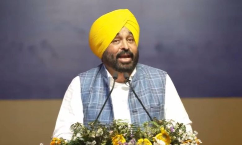 ਮੁੱਖ ਮੰਤਰੀ ਭਗਵੰਤ ਮਾਨ ਨੇ ਕਿਸਾਨ ਆਗੂਆਂ ਨੂੰ ਲਾਈਵ ਡਿਬੇਟ ਕਰਨ ਲਈ ਵੰਗਾਰਿਆ 1 bhagwant mann 25