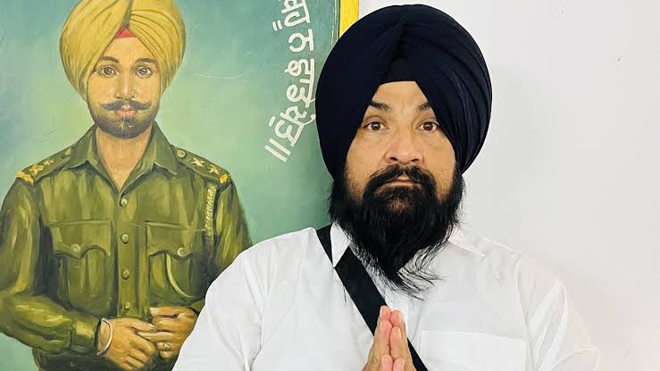 ਸਰਬ ਪਾਰਟੀ ਮੀਟਿੰਗ ਦੌਰਾਨ ਫਰੀਦਕੋਟ ਤੋਂ ਮੈਂਬਰ ਪਾਰਲੀਮੈਂਟ ਸਰਬਜੀਤ ਸਿੰਘ ਖਾਲਸਾ ਨੂੰ ਭਗਵੰਤ ਸਰਕਾਰ ਨੇ ਰੱਖਿਆ ਦੂਰ 1 images 2025 05 04T084404.430