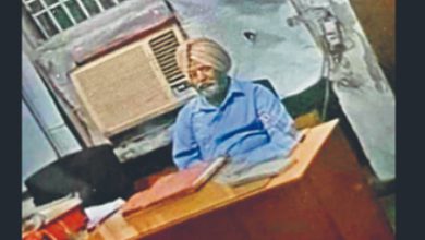 Photo of ASI ਨੂੰ ਇੱਕ ਮਹੀਨੇ ਪਹਿਲਾਂ ਆਪਣੇ ਰਿਵਾਲਵਰ ਨਾਲ  ਨੋਜਵਾਨ ਦੀ ਹੱਤਿਆ ਕਰਨ ਦੇ ਦੋਸ਼ ‘ਚ ਕੀਤਾ ਗ੍ਰਿਫ਼ਤਾਰ