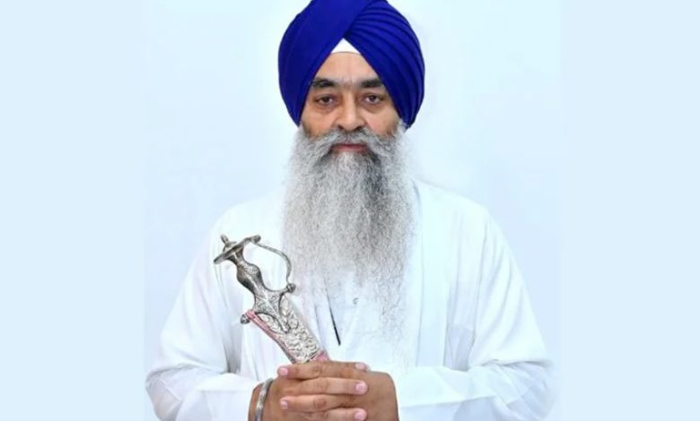 ਸਿੰਘ ਸਾਹਿਬ ਗਿਆਨੀ ਰਘਬੀਰ ਸਿੰਘ ਨੇ ਸ਼੍ਰੋਮਣੀ ਕਮੇਟੀ ਵਿਰੁੱਧ ਦਾਇਰ ਕੇਸ ਵਾਪਸ ਲੈਣ ਦਾ ਲਿਆ ਫ਼ੈਸਲਾ 1 2 copy