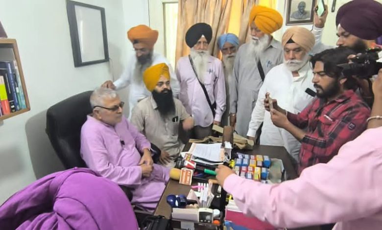 ਡਾ. ਧਰਮਵੀਰਾ ਗਾਂਧੀ ਨੇ ਕਰਤਾਰਪੁਰ ਕੋਰੀਡੋਰ ਦੀ ਪਹੁੰਚ ਬਹਾਲ ਕਰਨ ਦਾ ਕੀਤਾ ਸੱਦਾ 1 FB IMG 1749820338540