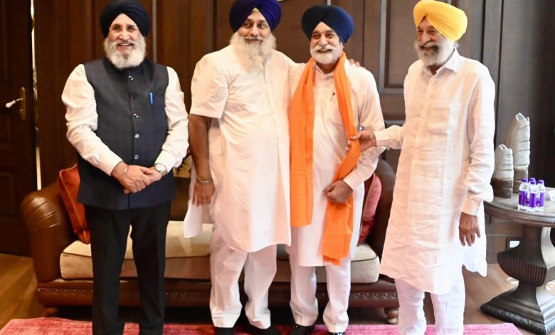 ਸਿਕੰਦਰ ਸਿੰਘ ਮਲੂਕਾ ਮੁੜ ਹੋਏ ਅਕਾਲੀ ਦਲ ਦੀ ਬੇੜੀ 'ਚ ਸਵਾਰ 1 FB IMG 1749883514944