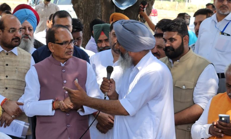 Shivraj Singh Chouhan Visit Rajpura: ਕੇਂਦਰੀ ਖੇਤੀਬਾੜੀ ਮੰਤਰੀ ਸ਼ਿਵਰਾਜ ਸਿੰਘ ਚੌਹਾਨ ਪੰਜਾਬ ਦੇ ਕਿਸਾਨਾਂ ਨੂੰ ਮਿਲੇ 1 GsqOz98XIAAGt1S