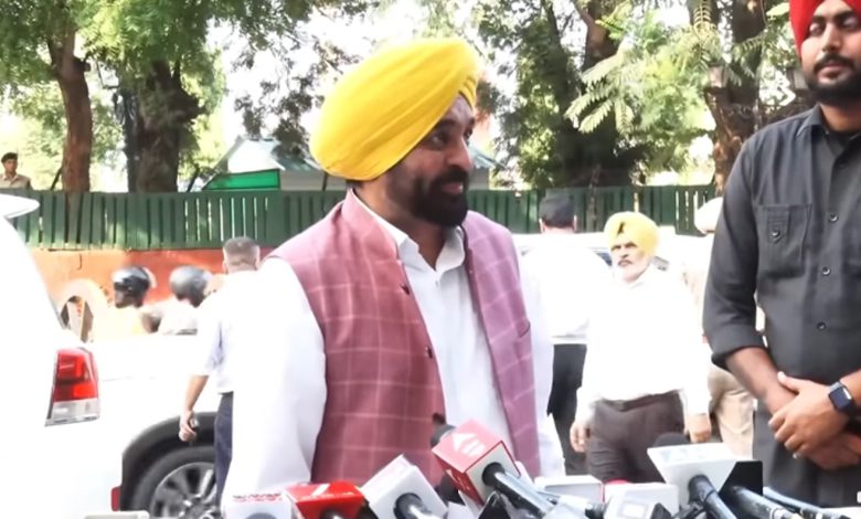 ਪੰਜਾਬ ਕੈਬਨਿਟ 'ਚ ਹੋ ਸਕਦਾ ਵੱਡਾ ਫੇਰਬਦਲ, CM ਮਾਨ ਨੇ ਰਾਜਪਾਲਨਾਲ ਕੀਤੀ ਮੁਲਾਕਾਤ 1 GuCKNK4a0AAjvwB 12
