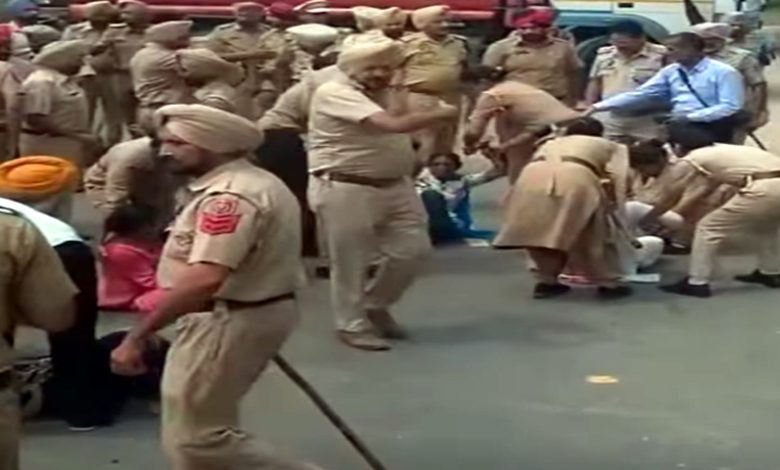 ਰੁਜ਼ਗਾਰ ਮੰਗਦੇ ETT 5994 ਅਧਿਆਪਕਾਂ 'ਤੇ ਤਸ਼ੱਦਦ 1 a 9
