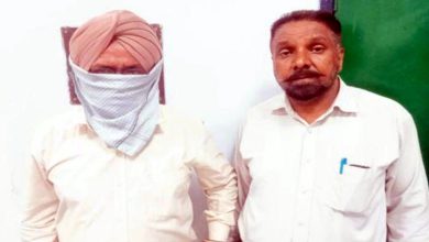 Photo of ਵਿਜੀਲੈਂਸ ਬਿਊਰੋ ਵੱਲੋਂ SDM ਦਾ ਸਟੈਨੋ 24 ਲੱਖ ਰੁਪਏ ਨਕਦੀ ਸਮੇਤ ਕਾਬੂ 