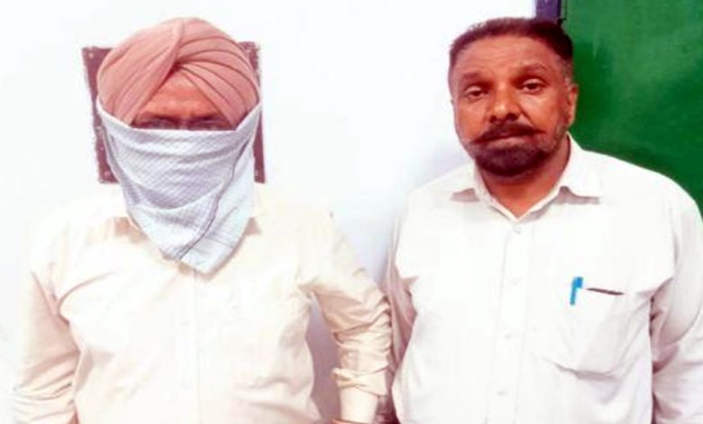 ਵਿਜੀਲੈਂਸ ਬਿਊਰੋ ਵੱਲੋਂ SDM ਦਾ ਸਟੈਨੋ 24 ਲੱਖ ਰੁਪਏ ਨਕਦੀ ਸਮੇਤ ਕਾਬੂ 1 bp copy 4