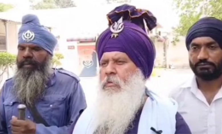 ਬਾਬੇ ਦਾ ਅਸ਼ਲੀਲ ਵੀਡੀਓ ਵਾਇਰਲ, ਬਾਬਾ ਅਤੇ ਉਸਦੀ ਔਰਤ ਗਾਇਬ; ਤਰਨਾਦਲ ਨੇ ਕੀਤੀ ਕਾਰਵਾਈ ਦੀ ਮੰਗ 1 d5 55