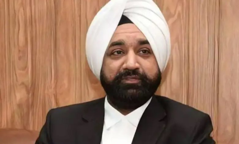 ਪੰਜਾਬ ਦੇ ਇਸ ਜੱਜ ਦੀ ਖੋਹ ਲਈ ਗਈ ਨੌਕਰੀ, ਅਸਤੀਫਾ ਦੇਣ ਲਈ ਕੀਤਾ ਗਿਆ ਮਜਬੂਰ 1 j 9