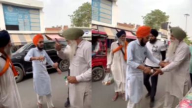Photo of ਕੋਟਕਪੂਰਾ ਚੌਕ ‘ਤੇ ਜ਼ਰਦਾ ਖ਼ਰੀਦਦਾ ਫੜਿਆ ਗਿਆ SGPC ਦਾ ਅਸਥਾਈ ਕਰਮਚਾਰੀ