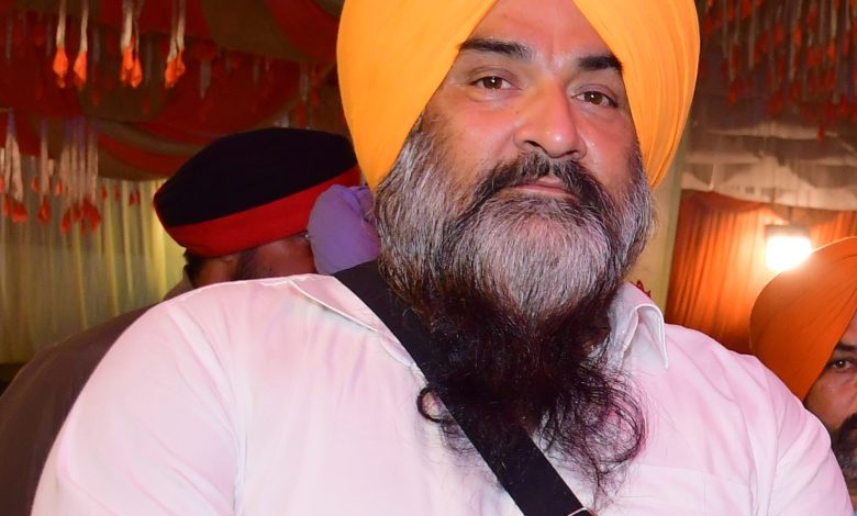 ਸਰਬਜੀਤ ਸਿੰਘ ਖ਼ਾਲਸਾ ਨੇ ਅੰਮ੍ਰਿਤਪਾਲ ਮਹਿਰੋਂ ਦੇ ਪਰਿਵਾਰ ਨਾਲ ਕੀਤੀ ਮੁਲਾਕਾਤ 1 sk