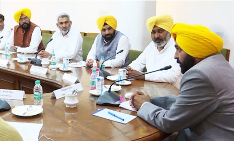 ਬੇਅਦਬੀ ਲਈ ਉਮਰ ਕੈਦ, ਪੈਰੋਲ ਨਹੀਂ; ਬਿੱਲ ਕੈਬਨਿਟ 'ਚ ਮਨਜ਼ੂਰ 1 517880176 122183082578313214 7179860324162889837 n 2