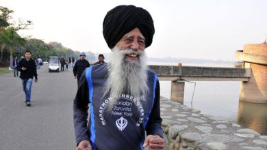 Photo of ਨਹੀਂ ਰਹੇ ਦੌੜਾਕ ਫੌਜਾ ਸਿੰਘ, ਸੈਰ ਕਰ ਰਹੇ ਫੌਜਾ ਸਿੰਘ ਨੂੰ ਗੱਡੀ ਨੇ ਮਾਰੀ ਟੱਕਰ
