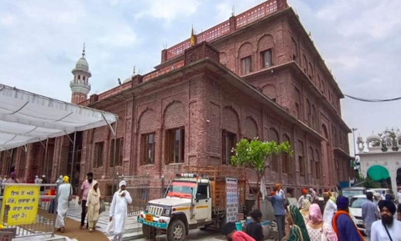 ਸ਼੍ਰੋਮਣੀ ਕਮੇਟੀ ਨੂੰ ਸ੍ਰੀ ਦਰਬਾਰ ਸਾਹਿਬ 'ਚ RDX ਧਮਾਕੇ ਸਬੰਧੀ ਇਕ ਹੋਰ e-Mail ਆਈ, ਪ੍ਰਬੰਧਕਾਂ ਨੇ ਪੁਲਿਸ ਨੂੰ ਦਿੱਤੀ ਸੂਚਨਾ 1 518273438 591281224034558 1805067711676073262 n 8