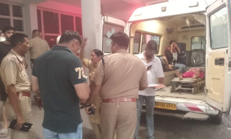 ਹਸਪਤਾਲ ਦਾਖਲ ਸੱਸ ਦੇ ਜਵਾਈ ਨੇ ਮਾਰੀ ਗੋਲੀ 1 Kartarpur Civil Hospital Son in law shot Mother in law