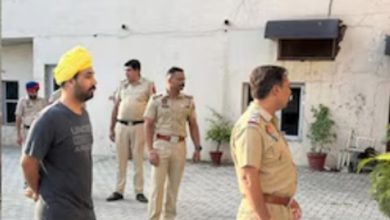 Photo of ਬਿਕਰਮ ਮਜੀਠੀਆ ਦੀ ਪੇਸ਼ੀ ਤੋਂ ਪਹਿਲਾਂ ਅਕਾਲੀ ਆਗੂਆਂ ਦੀ ਫੜੋ-ਫੜੀ
