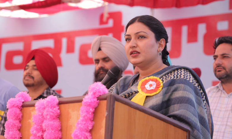 ਅਨਮੋਲ ਗਗਾਨ ਮਾਨ ਨੇ MLA ਦੇ ਅਹੁਦੇ ਤੋਂ ਦਿੱਤਾ ਅਸਤੀਫ਼ਾ, ਪੋਸਟ ਕਰ ਲਿਖਿਆ 2 d 1