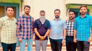 Photo of 11,000 ਰੁਪਏ ਰਿਸ਼ਵਤ ਲੈਂਦਾ ਨਗਰ ਕੌਂਸਲ ਦਾ ਲੇਖਾਕਾਰ ਵਿਜੀਲੈਂਸ ਬਿਊਰੋ ਨੇ ਕੀਤਾ ਕਾਬੂ