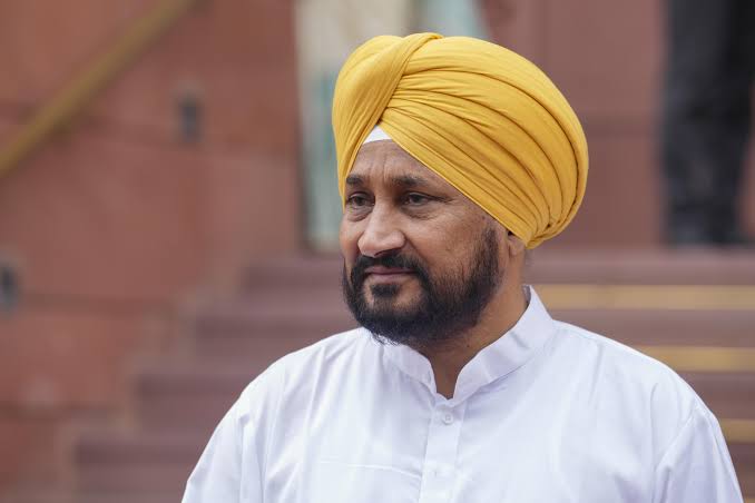 ਚਰਨਜੀਤ ਚੰਨੀ ਨੂੰ HC ਤੋਂ ਰਾਹਤ, ਲੋਕ ਸਭਾ ਮੈਂਬਰਸ਼ਿਪ ਰੱਦ ਕਰਨ ਦੀ ਮੰਗ ਕਰਨ ਵਾਲੀ ਪਟੀਸ਼ਨ ਖਾਰਜ਼ 1 images 2025 07 04T164446.762