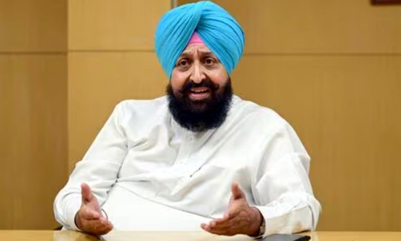 CM ਪੂਰੇ ਦੇਸ਼ 'ਚ ਹੈਲੀਕਾਪਟਰ 'ਚ ਘੁੰਮਦੇ, ਪਰ ਉਨ੍ਹਾਂ ਨੂੰ ਅੰਮ੍ਰਿਤਸਰ ਆਉਣ ਲਈ 30-35 ਮਿੰਟ ਵੀ ਨਹੀਂ ਮਿਲੇ, ਪ੍ਰਤਾਪ ਬਾਜਵਾ 1 ut 2