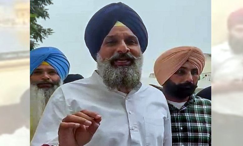 ਵਿਜੀਲੈਂਸ ਨੇ ਬਿਕਰਮ ਸਿੰਘ ਮਜੀਠੀਆ ਨੂੰ ਮਜੀਠਾ ਸਥਿਤ ਰਿਹਾਇਸ਼ ’ਤੇ ਜਾਂਚ ਲਈ ਲਿਆਂਦਾ 1 ws 6