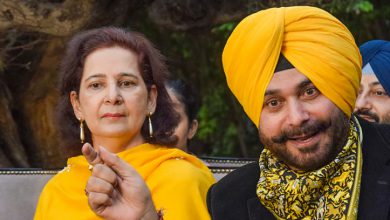 Photo of ਡਾ. ਨਵਜੋਤ ਕੌਰ ਸਿੱਧੂ ਨਾਲ ਨਿਵੇਸ਼ ਦੇ ਬਹਾਨੇ 10.5 ਕਰੋੜ ਰੁਪਏ ਦੀ ਠੱਗੀ ਮਾਰਨ ਦੇ ਮੁਲਜ਼ਮ ਨੂੰ ਹਾਈ ਕੋਰਟ ਤੋਂ  ਨਹੀਂ ਮਿਲੀ ਰਾਹਤ
