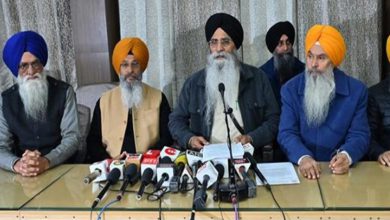 Photo of ਪ੍ਰੀਖਿਆ ਕੇਂਦਰ ਵਿੱਚ ਕਿਰਪਾਨ ਪਹਿਨਣ ਦੀ ਇਜਾਜ਼ਤ:SGPC ਨੇਦਾਇਰ ਕੀਤੀ ਪਟੀਸ਼ਨ