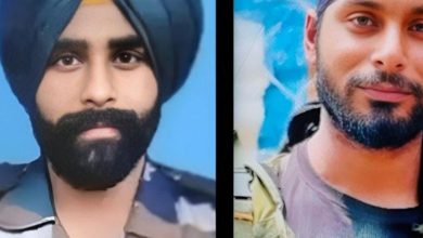 Photo of ਅਖਲ ਇਲਾਕੇ ‘ਚ ਨੌਵੇਂ ਦਿਨ ਵੀ ਮੁਕਾਬਲਾ ਜਾਰੀ, ਲੈਫਟੀਨੈਂਟ ਕਰਨਲ ਪ੍ਰੀਤਪਾਲ ਸਿੰਘ ਅਤੇ ਸਿਪਾਹੀ ਹਰਮਿੰਦਰ ਸਿੰਘ ਸ਼ਹੀਦ