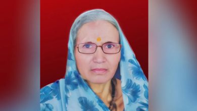Photo of ਉਜੈਨ ਵਿੱਚ ਇੱਕ ‘ਬਜ਼ੁਰਗ ਔਰਤ ਮੁੜ ਹੋਈ ਜਿਊਂਦੀ, ਐਬੂਲੈਂਸ ਸਪੀਡ ਬ੍ਰੇਕਰ ਚ ਵੱਜਦਿਆਂ ਚੱਲੇ ਸਾਹ