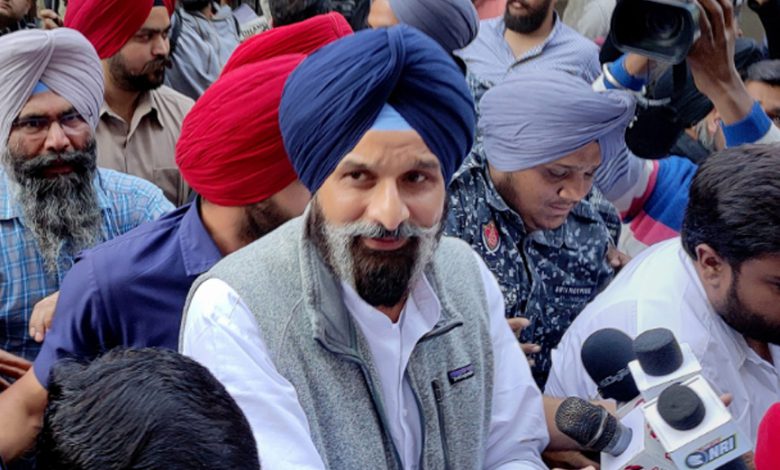 ਬਿਕਰਮ ਸਿੰਘ ਮਜੀਠੀਆ ਦੀ ਰਿਮਾਂਡ ਵਿਰੁੱਧ ਪਟੀਸ਼ਨ ਲਈ ਗਈ ਵਾਪਿਸ 1 dg 2