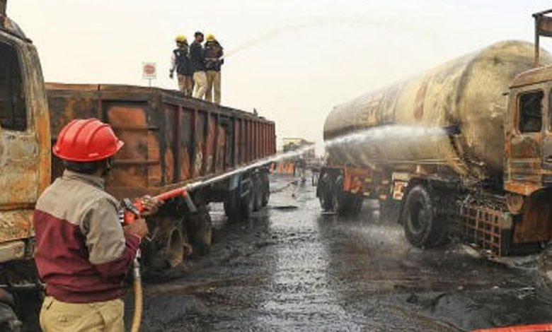 LPG ਟੈਂਕਰ ਧਮਾਕੇ ‘ਚ 4 ਲੋਕਾਂ ਦੀ ਮੌਤ, CM ਮਾਨ ਵੱਲੋਂ 2 ਲੱਖ ਰੁਪਏ ਆਰਥਿਕ ਸਹਾਇਤਾ ਦਾ ਐਲਾਨ 1 rain 2