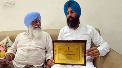 Photo of ਲਾਲ ਕਿਲ੍ਹੇ ‘ਚ ਸਰਪੰਚ ਨੂੰ ਰੋਕਣ ਦੇ ਮਾਮਲੇ ’ਚ ਦਿੱਲੀ ਪੁਲਿਸ ਨੇ ਸਖ਼ਤ ਕਾਰਵਾਈ ਦਾ  ਦਿੱਤਾ ਭਰੋਸਾ