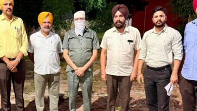 Photo of AAP ਦੇ ਸਾਬਕਾ ਜ਼ਿਲਾ ਪ੍ਰਧਾਨ ਤੇ RTI ਕਾਰਕੁਨ ਨੂੰ ਵਿਜੀਲੈਂਸ ਨੇ 4 ਲੱਖ ਰਿਸ਼ਵਤ ਦੇ ਮਾਮਲੇ ‘ਚ ਕੀਤਾ ਰੰਗੇ ਹੱਥੀ ਕਾਬੂ