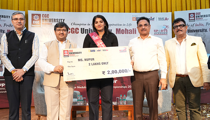 CGC University Mohali ਨੇ ਅਧਿਕਾਰਕ ਤੌਰ ‘ਤੇ ਬਾਕਸਿੰਗ ਚੈਂਪਿਅਨ ਨੁਪੁਰ ਨੂੰ ਆਪਣੇ ਬ੍ਰਾਂਡ ਅੰਬੈਸਡਰ ਵਜੋਂ ਕੀਤਾ ਲਾਂਚ 1 CGC MOHALI